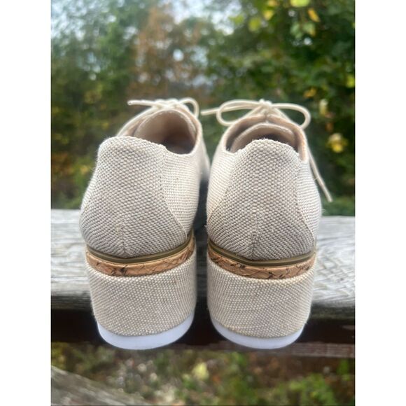 Shoe  dazzle Oxford Lace Up Wedge Shoes Natural Sz 10 - Picture 3 of 8
